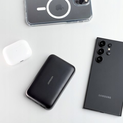 Joyroom Jr-W020 10000Mah 20W Magnetyczny Powerbank Usb-C 3 Porty 15W Czarny