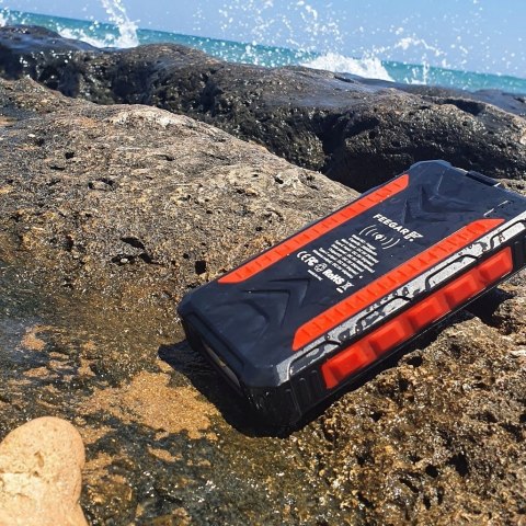 Feegar Powerbank Solarny 36000Mah Qi 10W 4 Urządzenia Ładowanie Szybkie Ip6