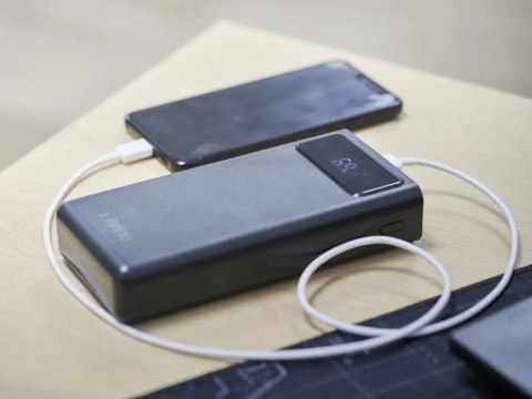 Powerbank 30000Mah Led Ekran 4Xusb Micro Usb-C Szybkie Ładowanie Czarny