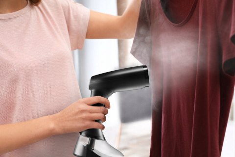Czarna Parownica Do Ubrań 2000W 380Ml 7 Dysz Regulacja Pary Stopka Szczotka