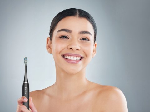 Szczoteczka Soniczna Dentipro 5 Trybów, 6 Końcówek, Etui 45 Dni Naładowania