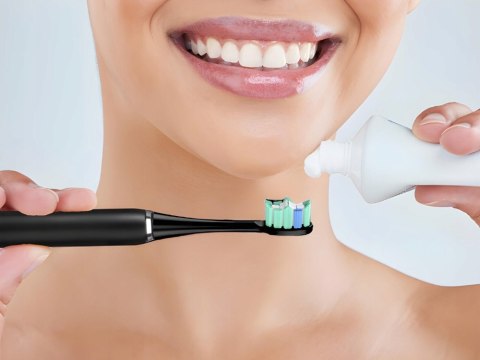 Szczoteczka Soniczna Dentipro 5 Trybów, 6 Końcówek, Etui 45 Dni Naładowania