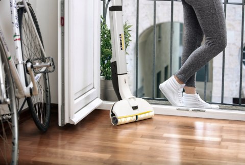 Karcher Ewm 2 Bezprzewodowy Mop Do Podłóg 20 Min. 60M², Kompaktowy I Lekki