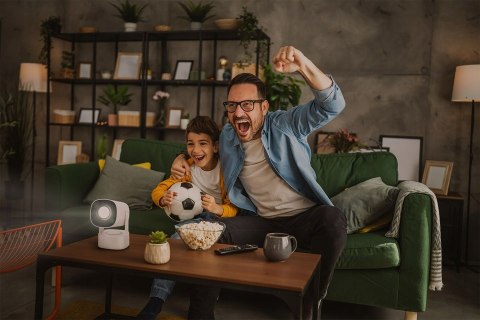 Kiano Kvts01 Bezprzewodowy Projektor 4K, Smart Tv, Miracast, Bateria & Etui