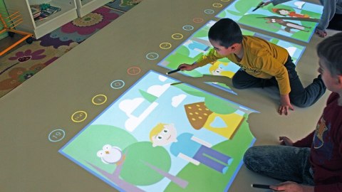 Mata Interaktywna Smartfloor Biela, Dobra Odbijająca, Łatwa W Czyszczeniu