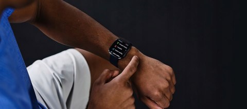 Smartwatch Amazfit Bip 6 Czarny Amoled 1,97 Gps Bluetooth 5Atm 140 Trybów