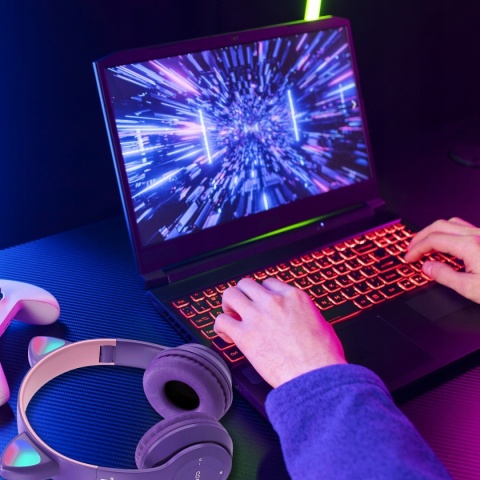 Fioletowe słuchawki Bluetooth LED RGB z kocimi uszami i mikrofonem P47M