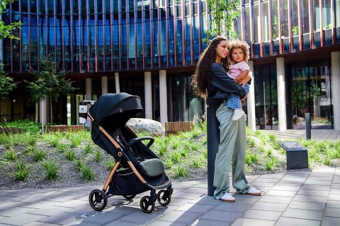 Wózek Spacerowy Lionelo Ingrid 6M-4L, Auto-Fold, Upf50+ Budka, 360° Koła