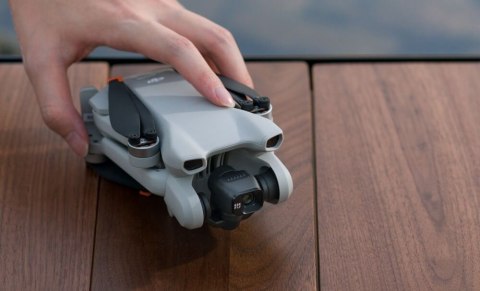 Dron Dji Mini 3 Dji Rc 4K 38 Min Lotu 3-Osi Ultra Gimbal True Vertical 249G
