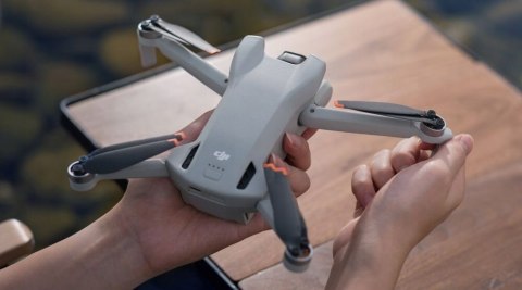Dron Dji Mini 3 Dji Rc 4K 38 Min Lotu 3-Osi Ultra Gimbal True Vertical 249G