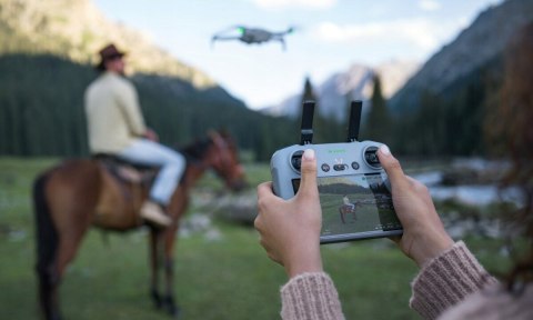 Dron Dji Mini 4 Pro Rc 2 4K/60Fps Hdr, 48Mp Raw, 3-Osiowy, 249G Kompaktowy