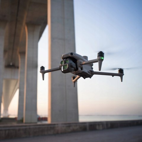 Dron Enterprise Dji Matrice 4T Z Termowizyjną Kamerą I Dji Care Plus 1 Rok