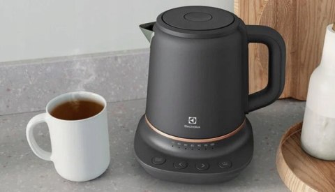 Czajnik Elektryczny Electrolux E7k1-6Bp Regulacja Temperatury, Podtrzymanie Ciepła