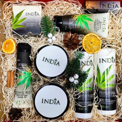 Zestaw Prezentowy Naturalne Kosmetyki Spa Dla Niej Olej Konopny 8 Produktów