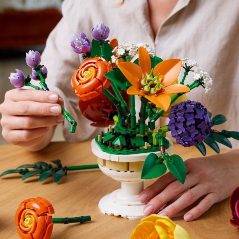 Lego Botanicals 10345 Kwiatowa Kompozycja I Wazon Na Prezent 1161 Elementów