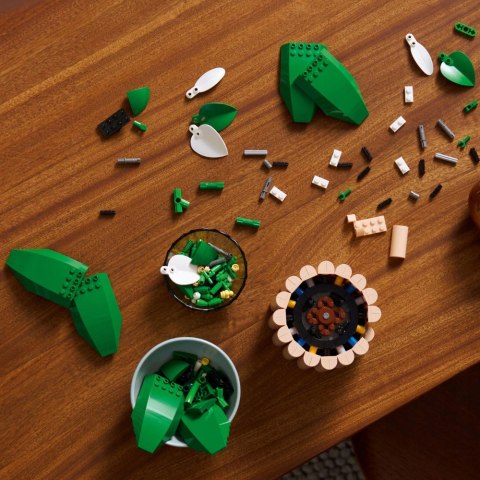 Lego Botanicals 11504 Dekoracyjny Zestaw Skrzydłokwiat - 474 Elementów
