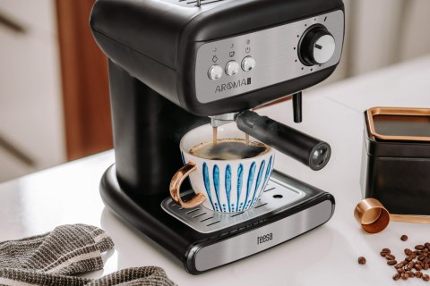 Ekspres kolbowy Teesa Aroma 400 TSA4009, 15 bar, 1,2 l, 850 W, spieniacz mleka