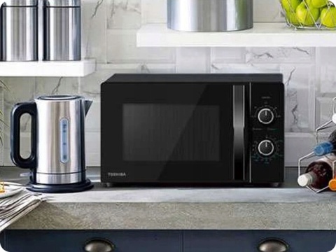 Kuchenka Mikrofalowa Toshiba 700W Czarna 20L Timer Automatyczny 5 Poziomów