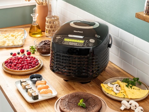 Multicooker Tefal SpheriCook RK745800, 37 programów, 5L, 820W, czarny
