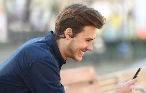 BEZPRZEWODOWE SŁUCHAWKI PRZEWODNICTWO KOSTNE BLITZWOLF IDEALNE DO SPORTU