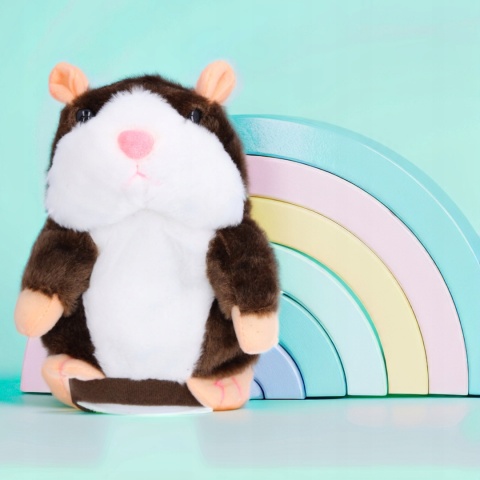 INTERAKTYWNY CHOMIK PLUSZAK POWTARZAJĄCY DŹWIĘKI ZABAWKA EDUKACYJNA 16CM