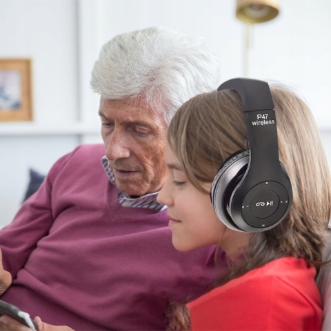 Bezprzewodowe słuchawki Bluetooth P47 z mikrofonem, FM, MP3 - czarne
