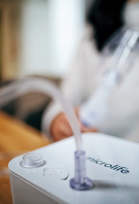 Inhalator Microlife NEB 200 z systemem Venturiego dla dzieci i dorosłych
