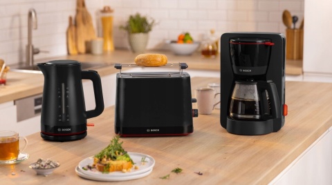 Ekspres Przelewowy Bosch Mymoment 1.4L Czarny, Szklany Dzbanek, Aroma+