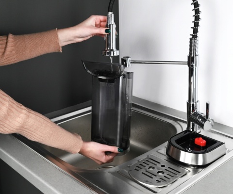 Ekspres ciśnieniowy Yoer INOX 1,2L 20bar 1450W z manometrem, automatyczny