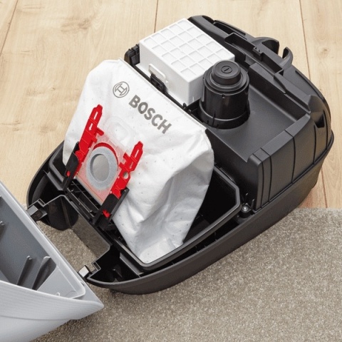 ODKURZACZ BOSCH BGB6X330 600W FILTR HEPA, STEROWANIE NA RĄCZCE, 12M PRZEWÓD