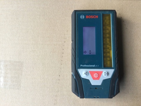 Odbiornik Laserowy Bosch Lr7 8Cm Ledowy Z Magnesowym Mocowaniem + Pokrowiec