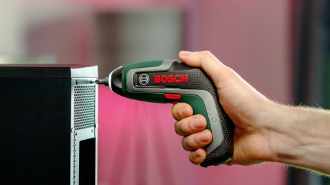 Wkrętarka akumulatorowa Bosch IXO 7 3,6V 2Ah z walizką i 10 bitami