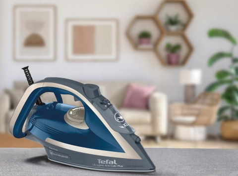 Żelazko parowe Tefal Ultragliss Plus FV6842, 2800W, mocny wyrzut pary