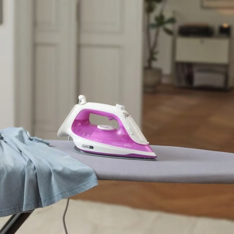 Żelazko Parowe Braun Texstyle 5 2500W Freeglide 3D - Idealne Do Odświeżania