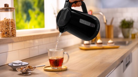 Czajnik elektryczny Bosch MyMoment TWK1M123 1,7L 2400W Bezprzewodowy
