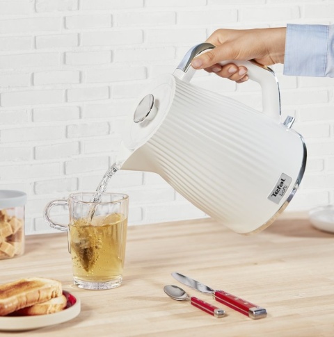 Czajnik elektryczny Tefal Loft 1,7L 2400W z precyzyjnym dzióbkiem