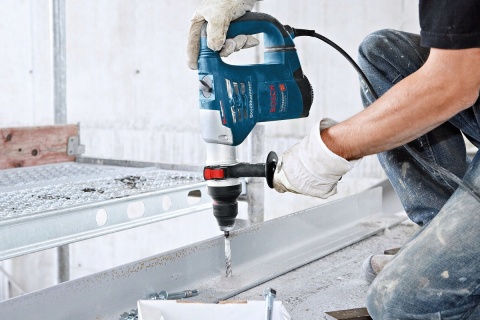 Młotowiertarka SDS-Plus Bosch GBH 4-32 900W 5J - Lekka i Wydajna