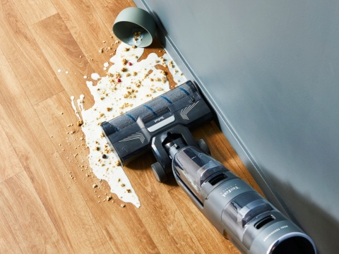 ODKURZACZ 2W1 BEZPRZEWODOWY MYJĄCY ROLKĄ SZORUJĄCĄ TEFAL X-CLEAN 4 GF5035