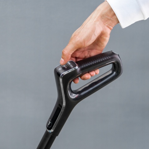 ODKURZACZ 2W1 BEZPRZEWODOWY MYJĄCY ROLKĄ SZORUJĄCĄ TEFAL X-CLEAN 4 GF5035
