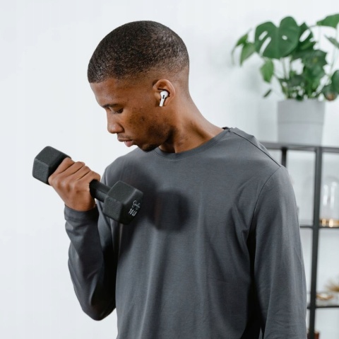 SŁUCHAWKI BEZPRZEWODOWE DOUSZNE BIAŁE INDUKCYJNE ŁADOWANIE BLUETOOTH TWS