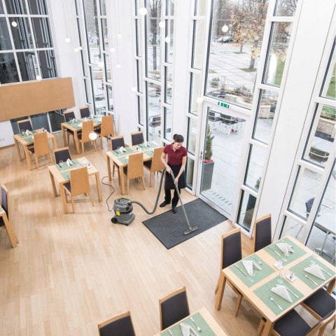 Odkurzacz Karcher Nt 22/1 Ap L Sucho-Mokro 1300W 22L Filtr Półautomatyczny