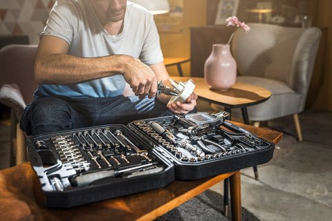 Neo Tools M4k Garage Zestaw Narzędzi 90 El. Klucze Nasadowe Walizka