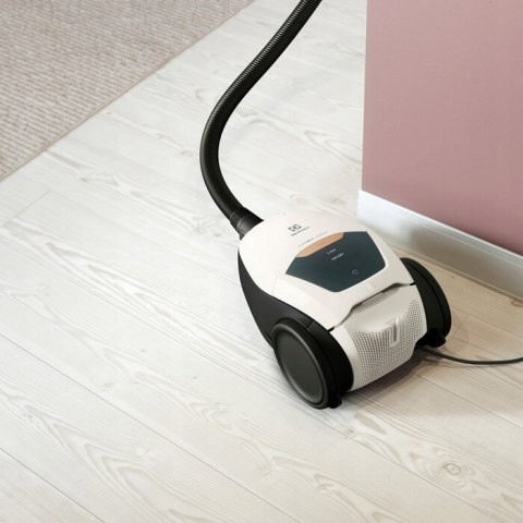 Electrolux Pure D8.2 Silence 500W Odkurzacz Workowy Hepa 3.5L 57Db 12M