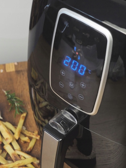 BEZTŁUSZCZOWA FRYTKOWNICA POWIETRZNA 1800W 5,2L Z LED - FRYTKOWNICA CZARNA