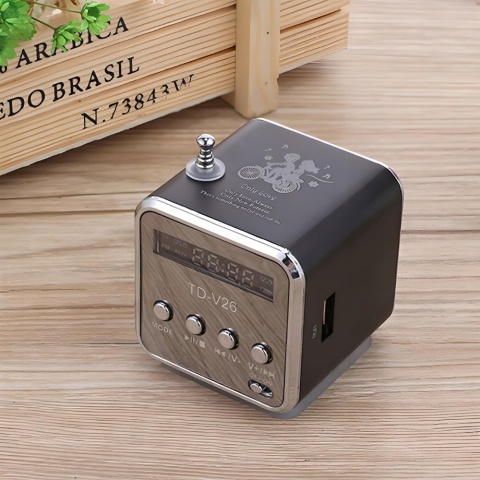 MINI BEZPRZEWODOWY GŁOŚNIK PRZENOŚNY RADIO FM BLUETOOTH MP3 LED USB RETRO