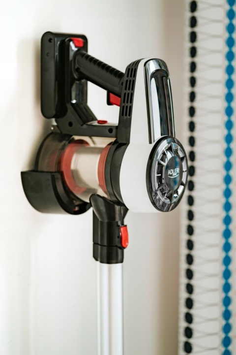 Odkurzacz bezprzewodowy pionowy cyklonowy bezworkowy ręczny bardzo mocny