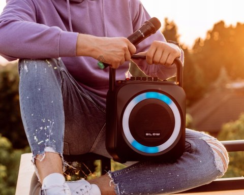 Głośnik Bluetooth Usb Sd Radio Przenośny Led Karaoke Mikrofon Pilot Zestaw