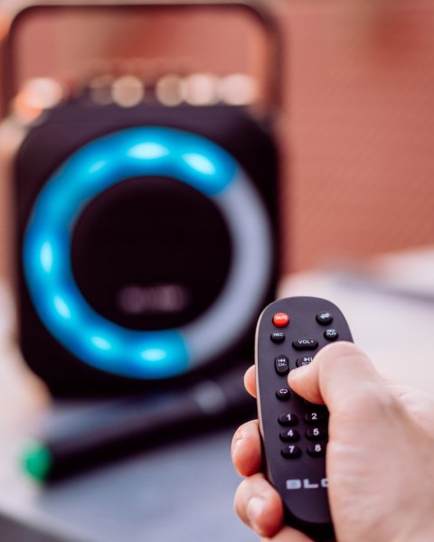 Głośnik Bluetooth Usb Sd Radio Przenośny Led Karaoke Mikrofon Pilot Zestaw