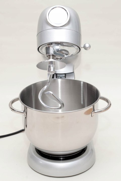 Robot Kuchenny Planetarny 2500W, Metalowy, Misa 5.5L, 4 Mieszadła, Solidny