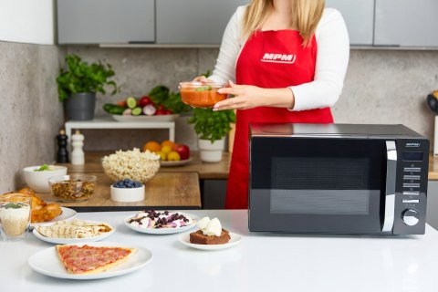 Kuchenka Mikrofalowa 20L Czarna Mpm Cyfrowe Sterowanie Led 8 Auto Programów